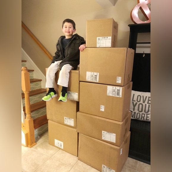 Meet your Posher, Stephanie - Picture 5 of 6